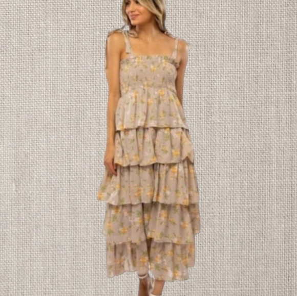 Crescent Neutral Floral Tiered Shoulder Tie Smocked Bodice Maxi Dress NWT Sz L - Picture 1 of 9